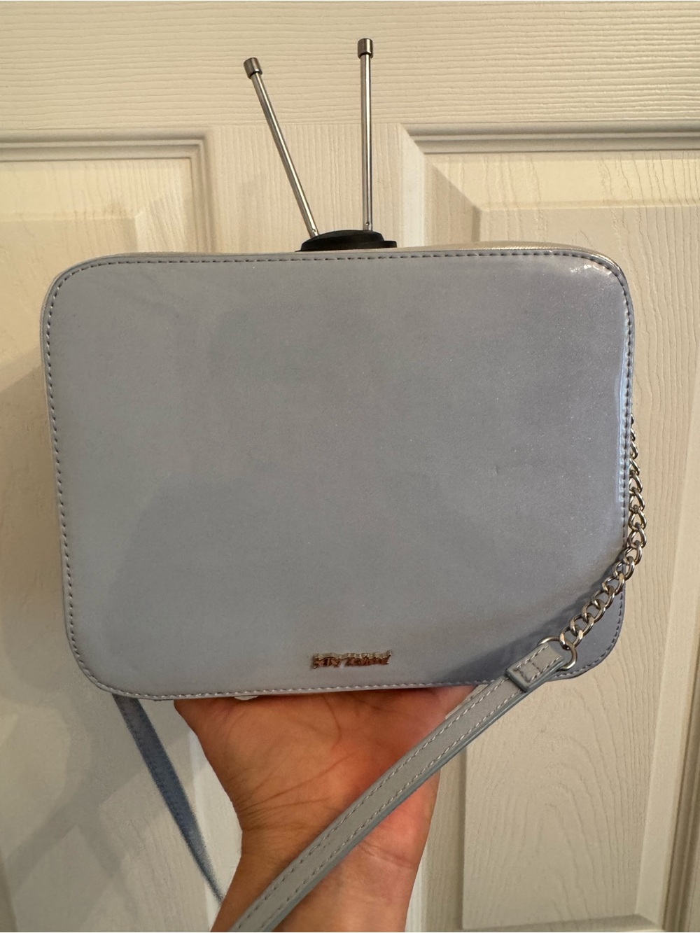 Betsey Johnson TV bag - Picture 3 of 7